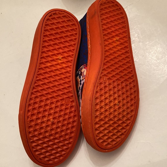 Jelly the pug slip on tennis shoes size 11 - Picture 5 of 9